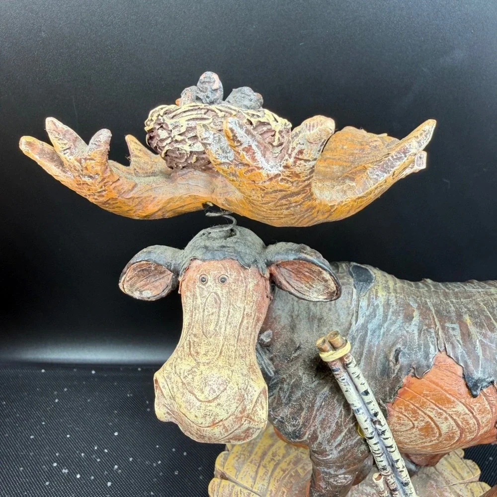 Whimsical Rustic Moose Figurine with Rifle‎ and Bird Nest Cabin Decor Decor VTG